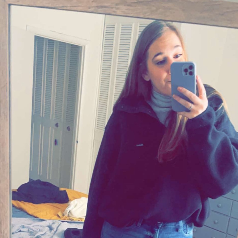Meet your Posher, Hailey